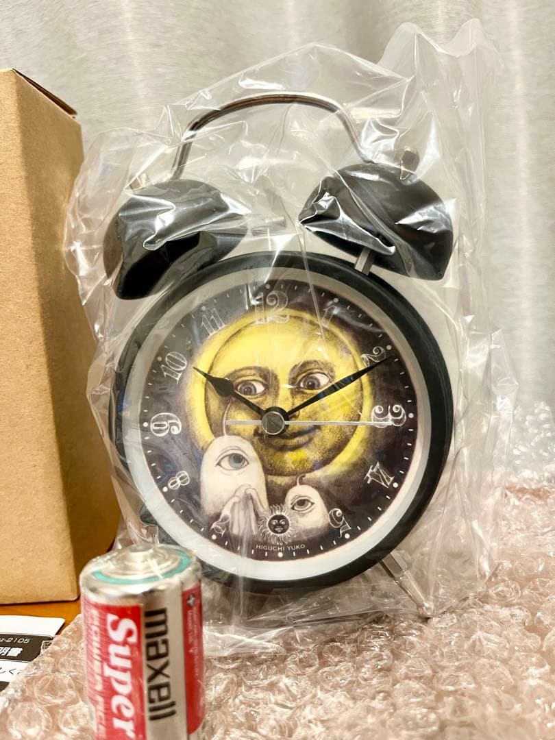 【未使用】ヒグチユウコ　目覚まし時計　おつきさまをみつめるひとつめちゃん
