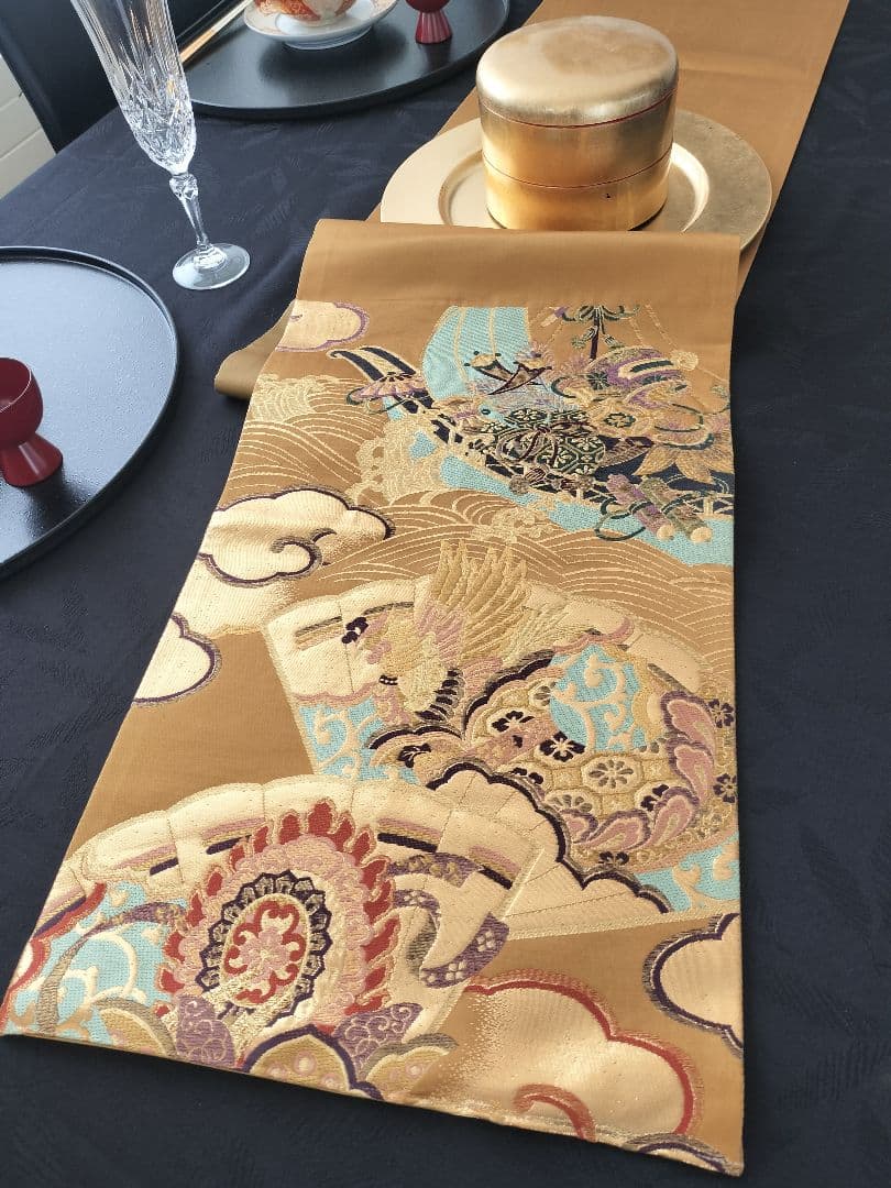 A877★宝船‼️豪華刺繍‼️テーブルランナー2m15cm