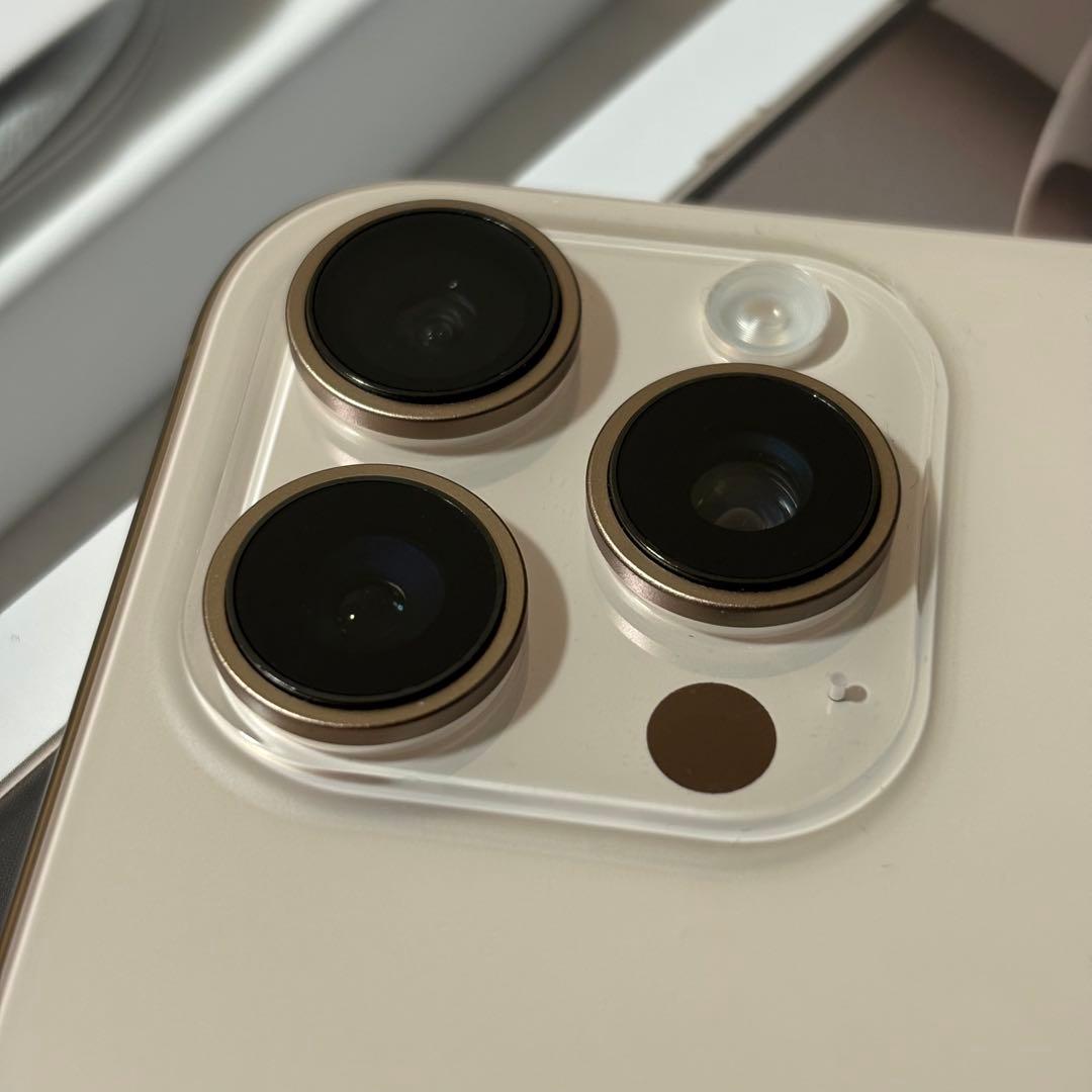 iPhone 16 ProMax256GB （米国版・SIMフリー）