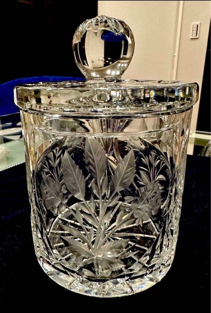 ガラス　クリスタル　容器