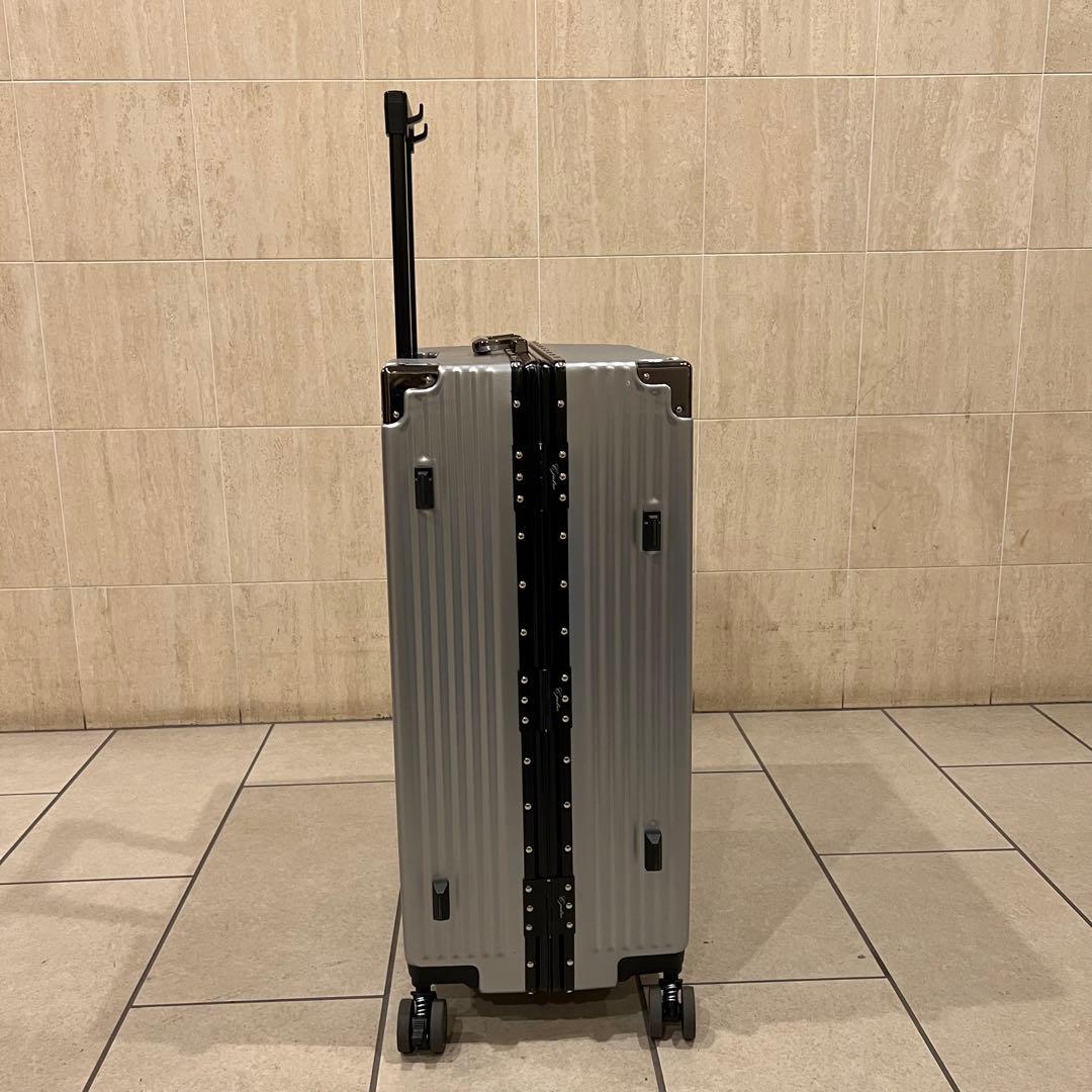 シルバー リブデザイン キャリーケース Lサイズ 95L