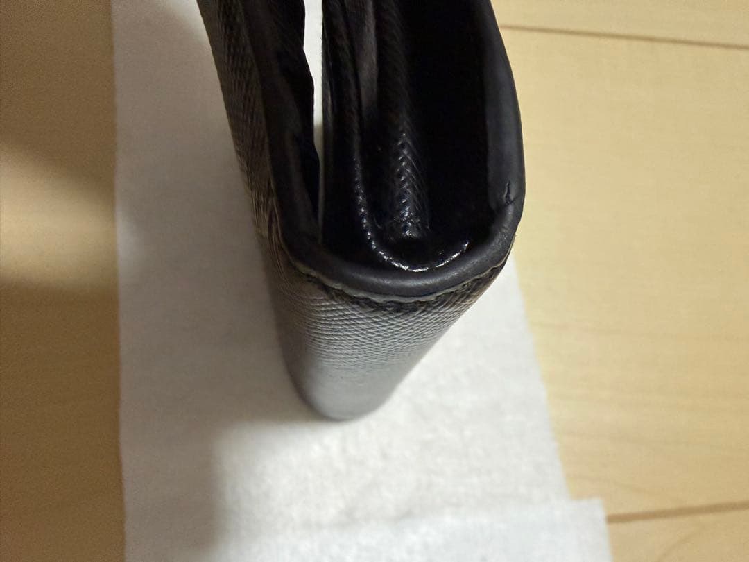 【美品】プラダ 二つ折り財布 サフィアーノ