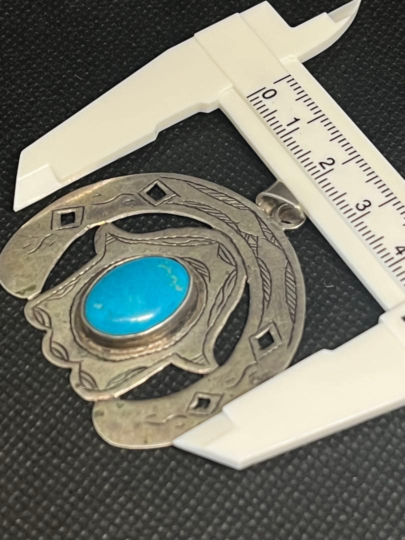ナバホ族 ナジャ ターコイズ シルバーペンダント ヴィンテージ
