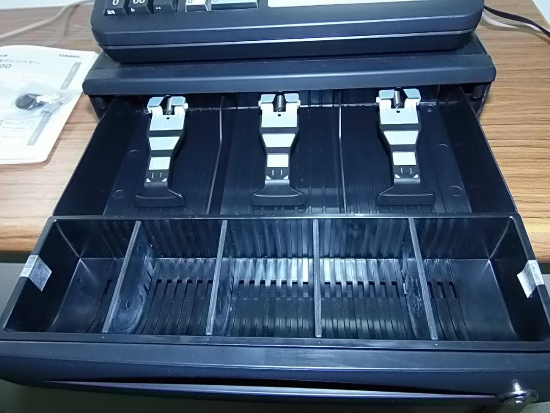 人気の黒スキャナー付1204設定無料TK-400飲食向カシオインボイスレジスター