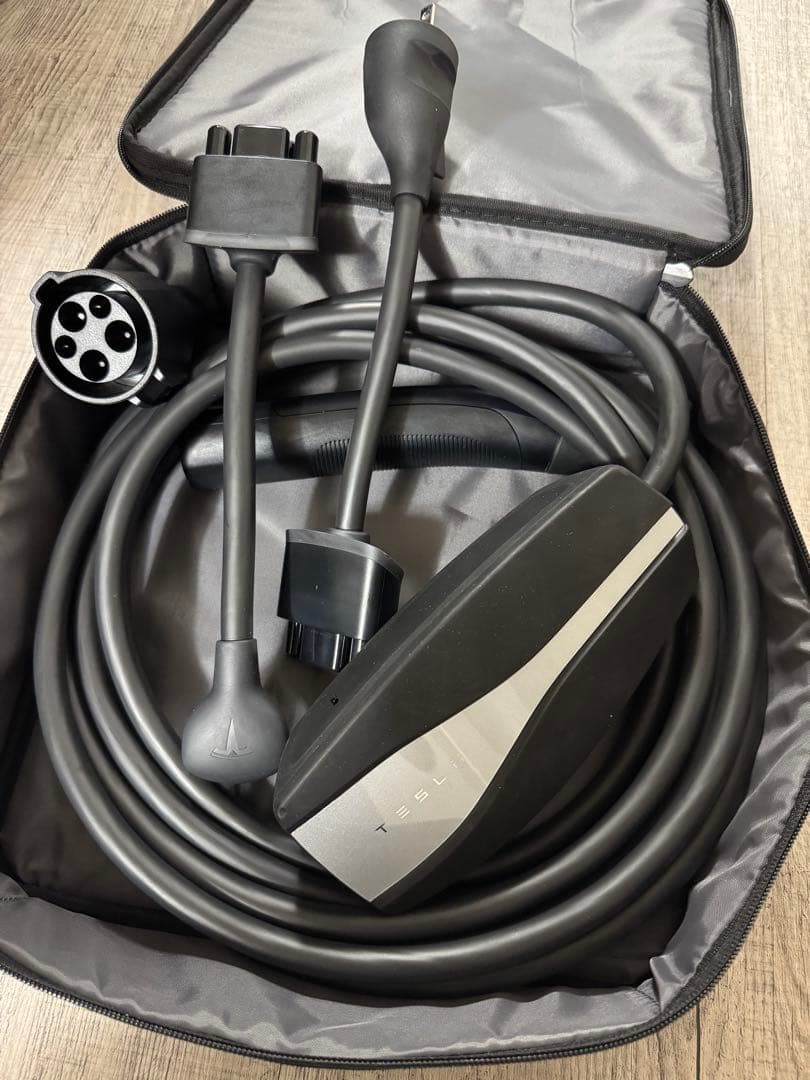 TESLA GEN II モバイルコネクター