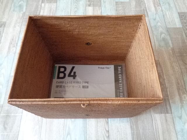 専用売却済●B4長方形ボックス1個●＆エコティッシュ3個●アタ●バリ島