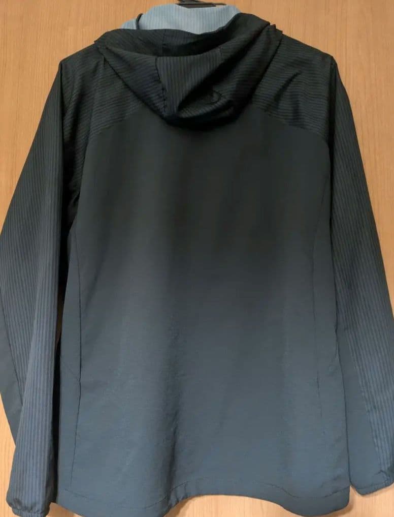 名古屋グランパス　アンセムジャケット　Mサイズ