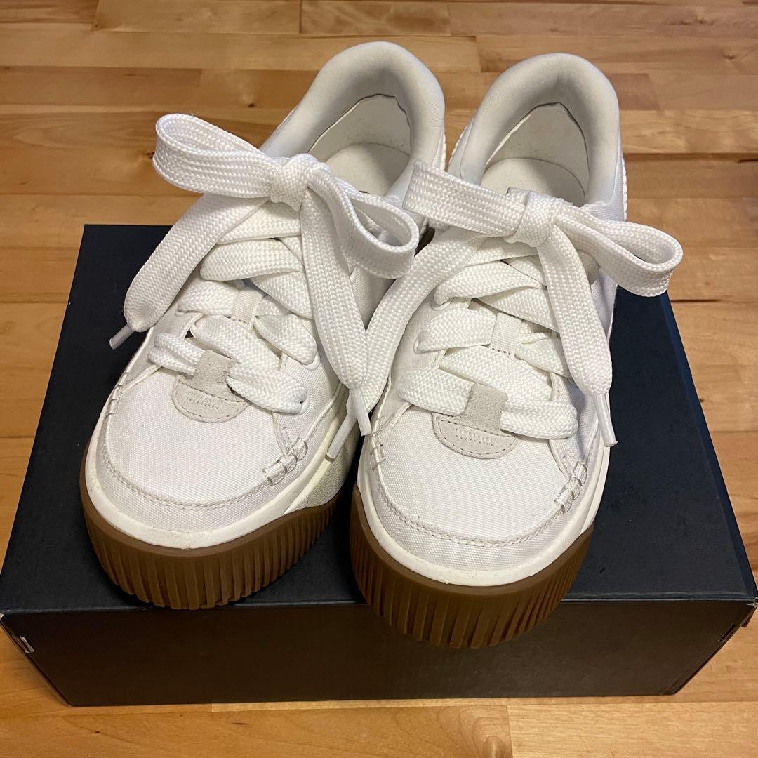 UGG スニーカー　EZ-Duzzit