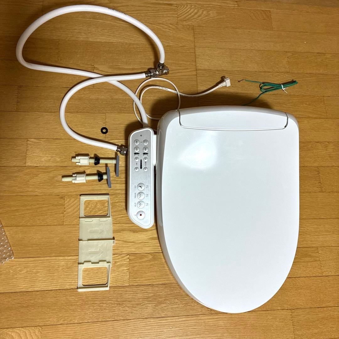 コメリ　温水洗浄便座　HWS-R2 ウォシュレット　2023年製