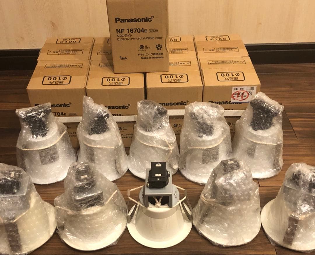 Panasonic NF 16704 TOSHIBA １９個セット　埋め込１００