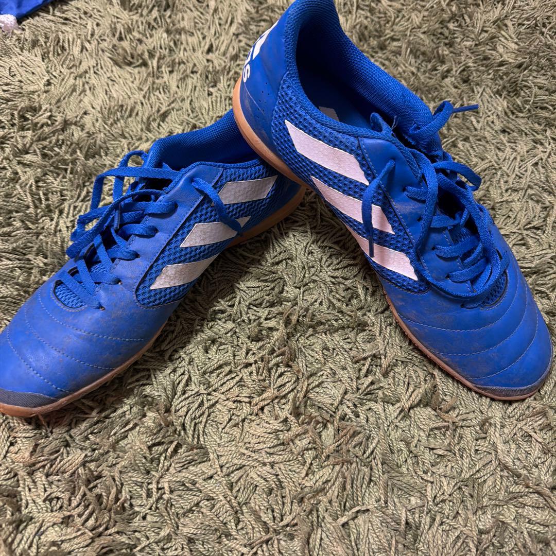 フットサルシューズ