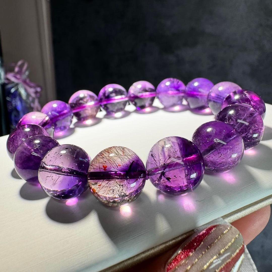 アメジストエレスチャル