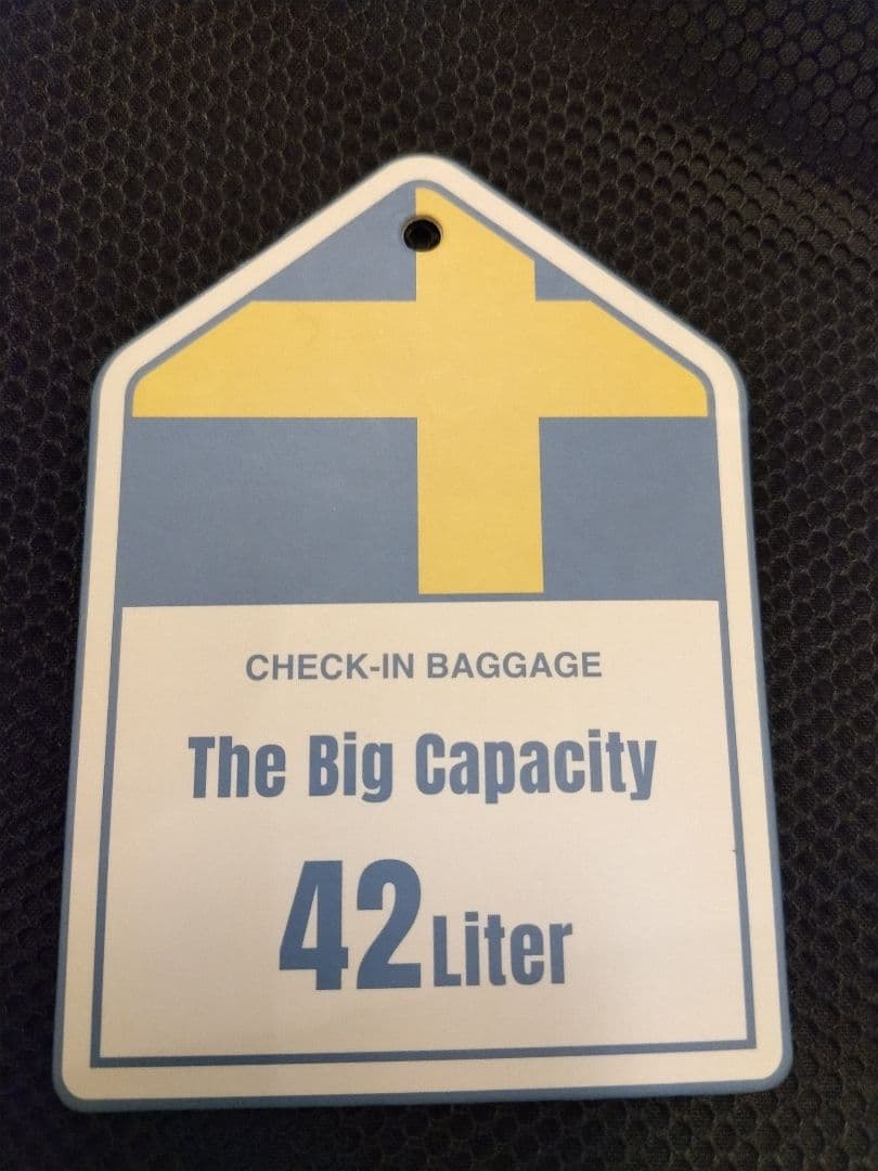 イノベーター キャリーケース　アルミ　シルバー　42L　TSA