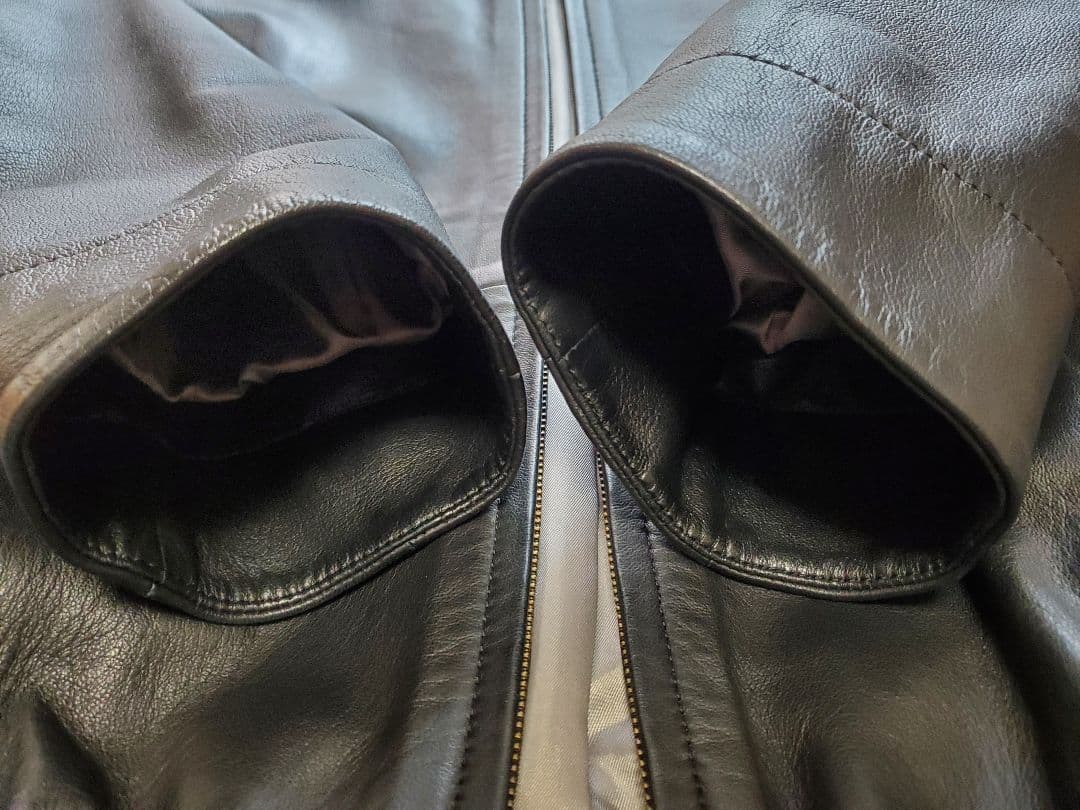 BEARDSLEYラムレザーブルゾン