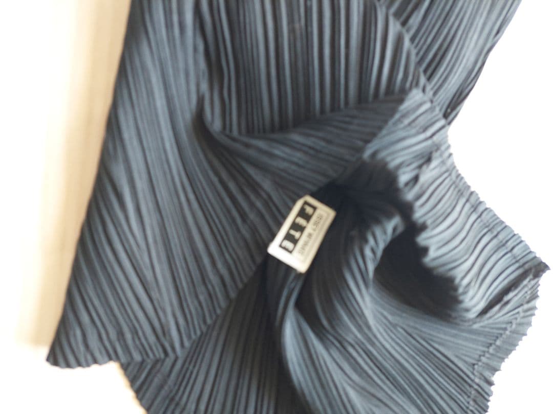 イッセイミヤケ ISSEY MIYAKE 切り替えプリーツ 半袖 難あり