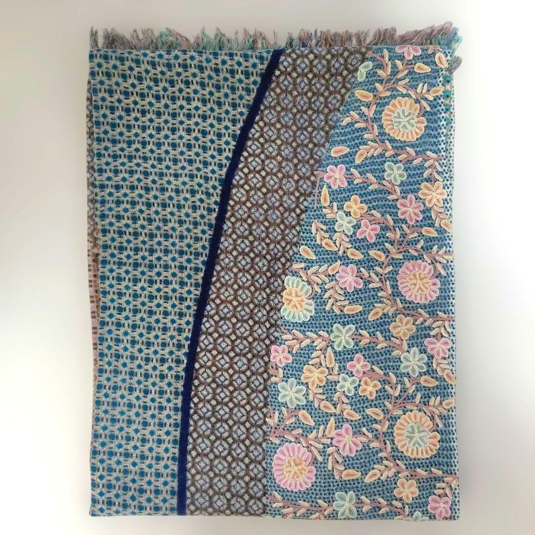 ターラブランカ 大判ストール 花柄刺繍 フリンジ付