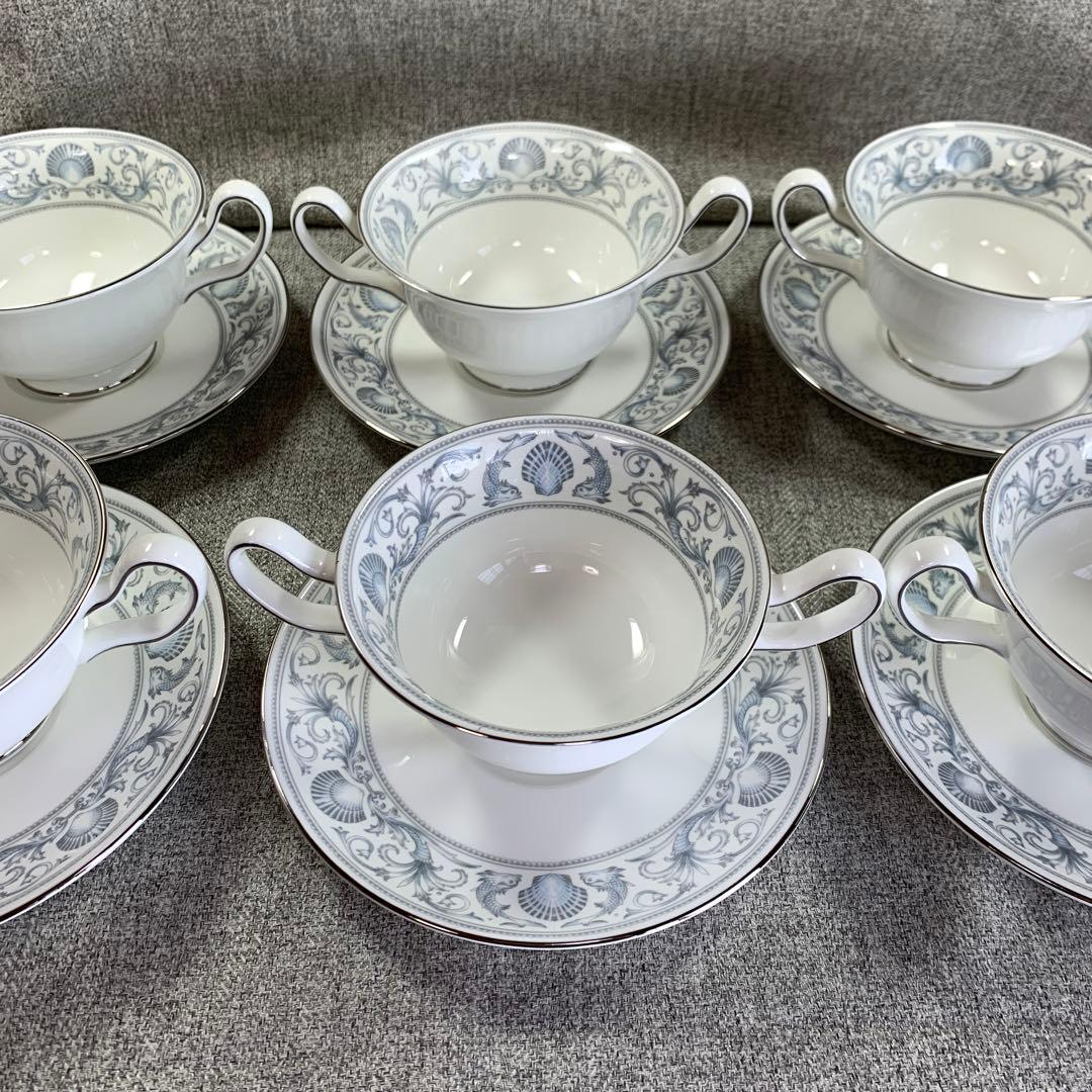 ウェッジウッド　ドルフィン　スープ　カップ＆　ソーサー　黒壺　ダブルハンドル