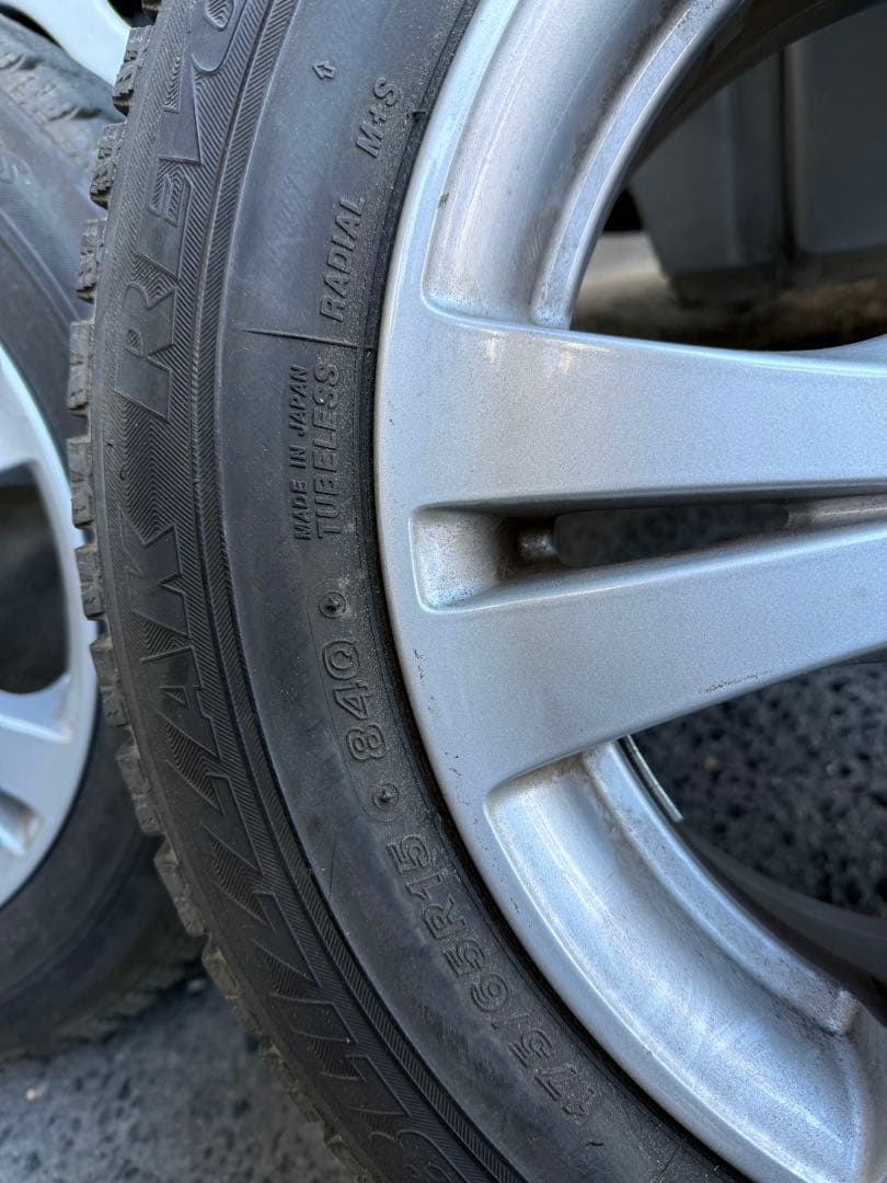 ①ブリヂストン ブリザック 175/65R15 スタッドレスタイヤ× 2本