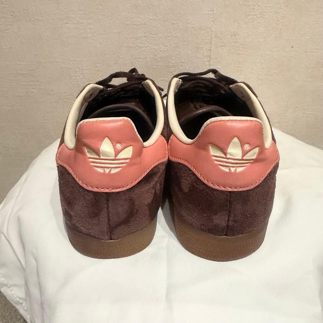 adidas Gazelle スニーカー ブラウン