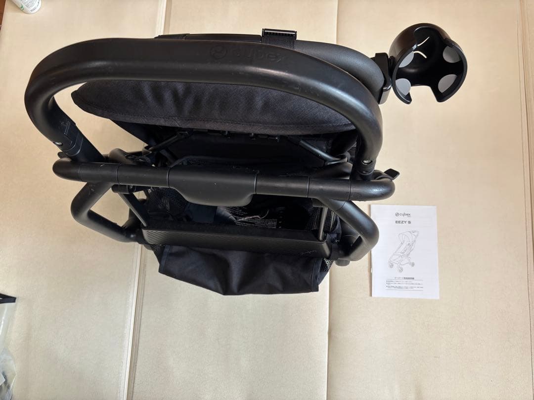 サイベックス イージーS 　 EEZY S cybex 　ベビーカーブラック