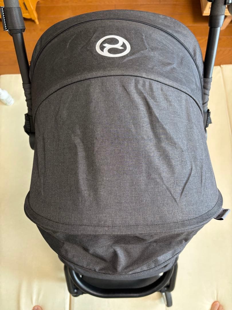 サイベックス イージーS 　 EEZY S cybex 　ベビーカーブラック