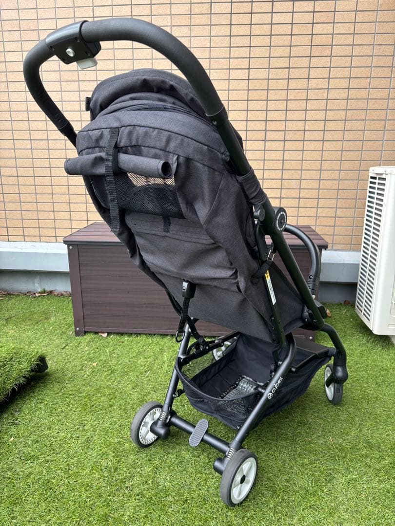 サイベックス イージーS 　 EEZY S cybex 　ベビーカーブラック