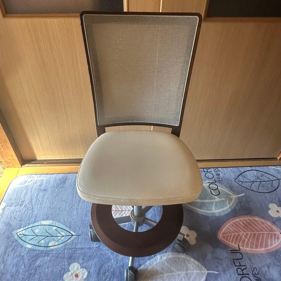 【美品】karimoku カリモク家具 デスクチェア 昇降式 キャスター付き