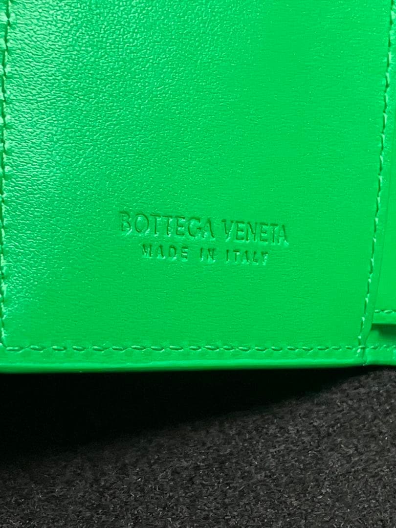 【新品未使用】BOTTEGA VENETA カセット 二つ折り財布 グリーン