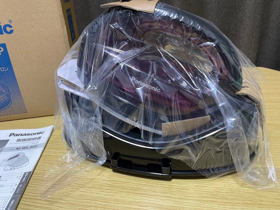 しん》【新品】コードレススチームWヘッドアイロン NI-WL405