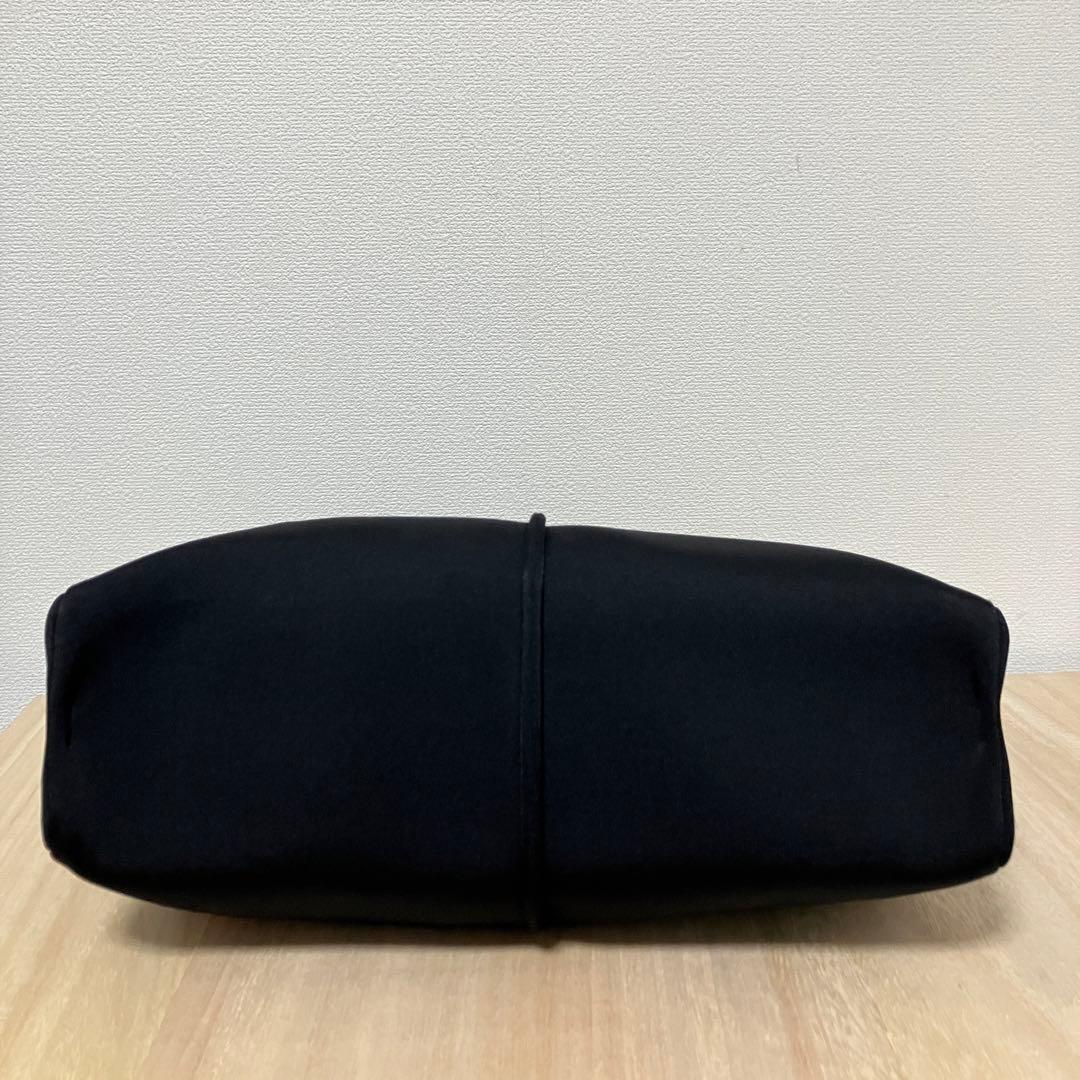 極美品✨kawa-kawa✨カワカワ✨ナイロントート✨黒✨A4✨日本製