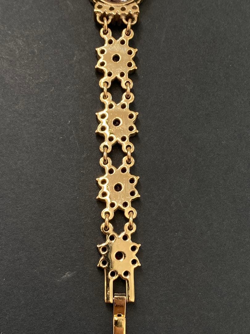 D.M Buxton ホワイトシェル文字盤 ストーン装飾 ブレスウォッチ