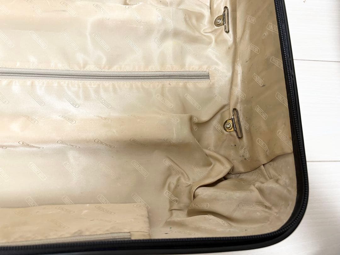 リモワ 焦茶色 小型キャリーケース 機内持ち込み