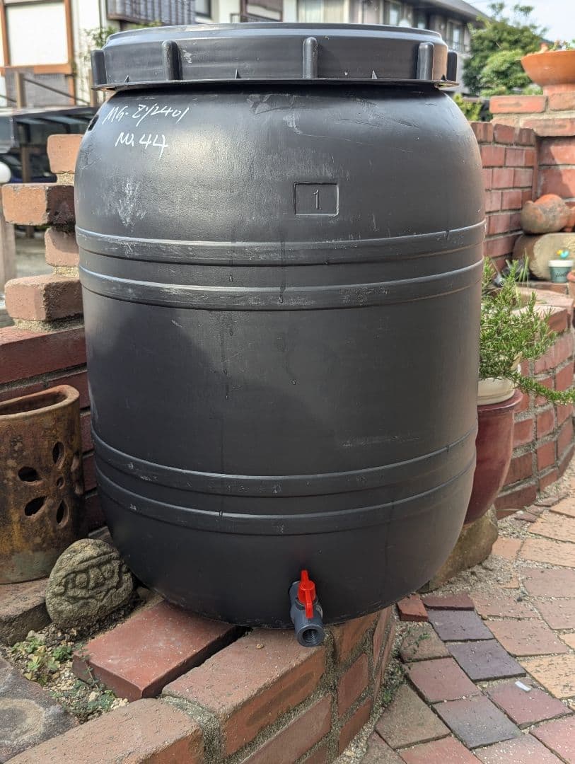 雨水タンク170Lコック付き
