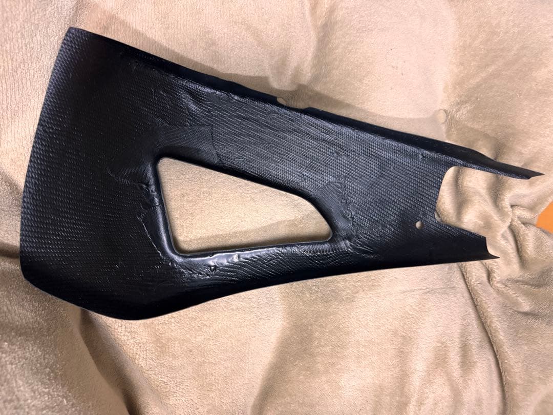 YZF R1 09-14 カーボン スイングアームカバー 平織り