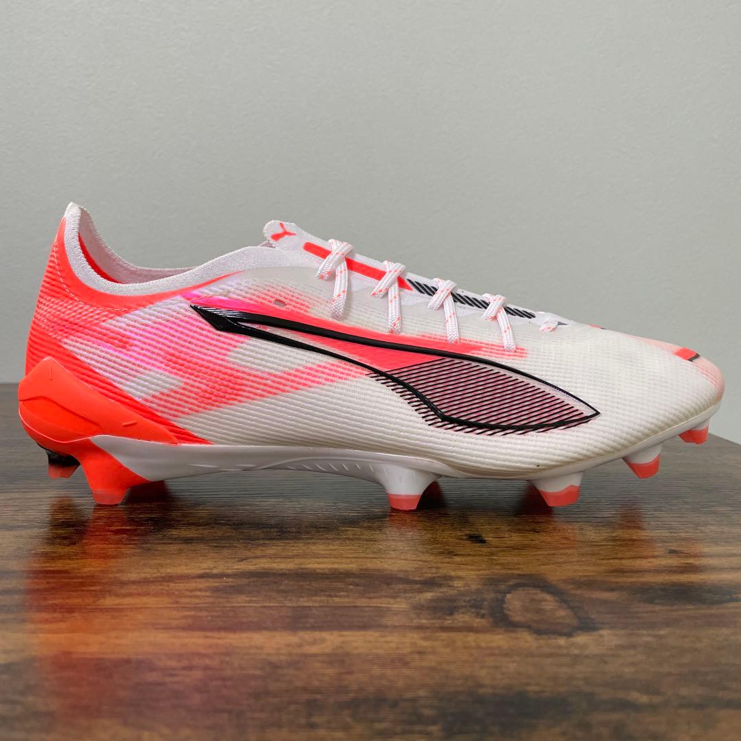プーマ　ウルトラ 5 アルティメット FG　27cm　ホワイト　箱無し
