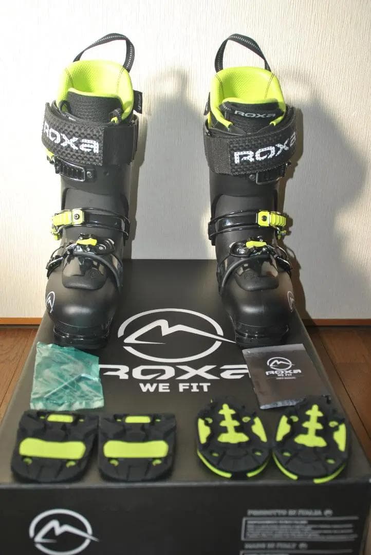 美品　スキーブーツ　ROXA element 100（ロクサ　エレメント100）