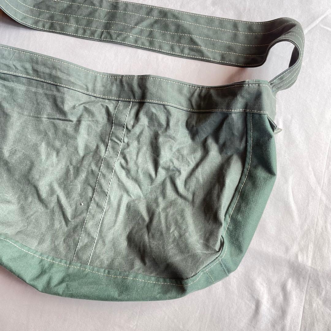 【ビンテージ】ニュースペーパーバッグ　ミリタリー　80s 90s