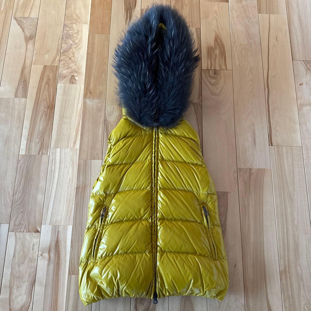 【こふぃ】DUVETICA マスタードカラーファー付きダウンベスト