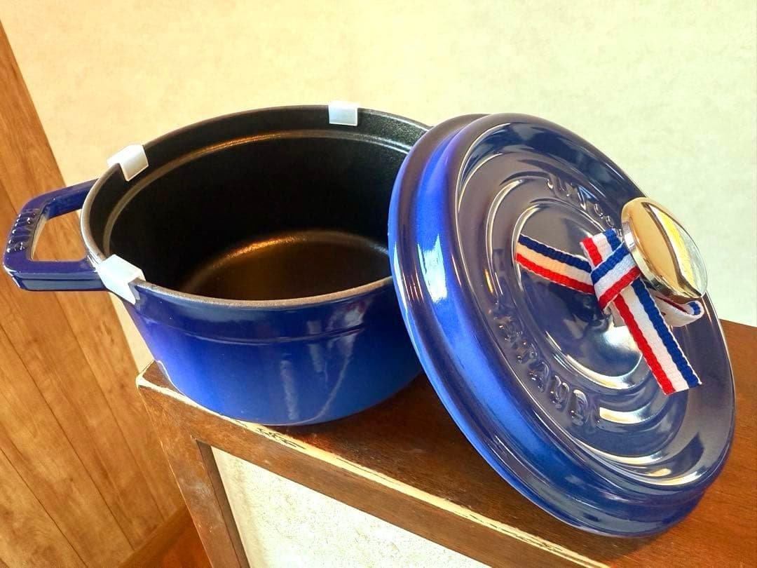 ストウブ希少限定ロイヤルブルー新品ラウンドココット１６ｃｍ箱＆生涯保証付