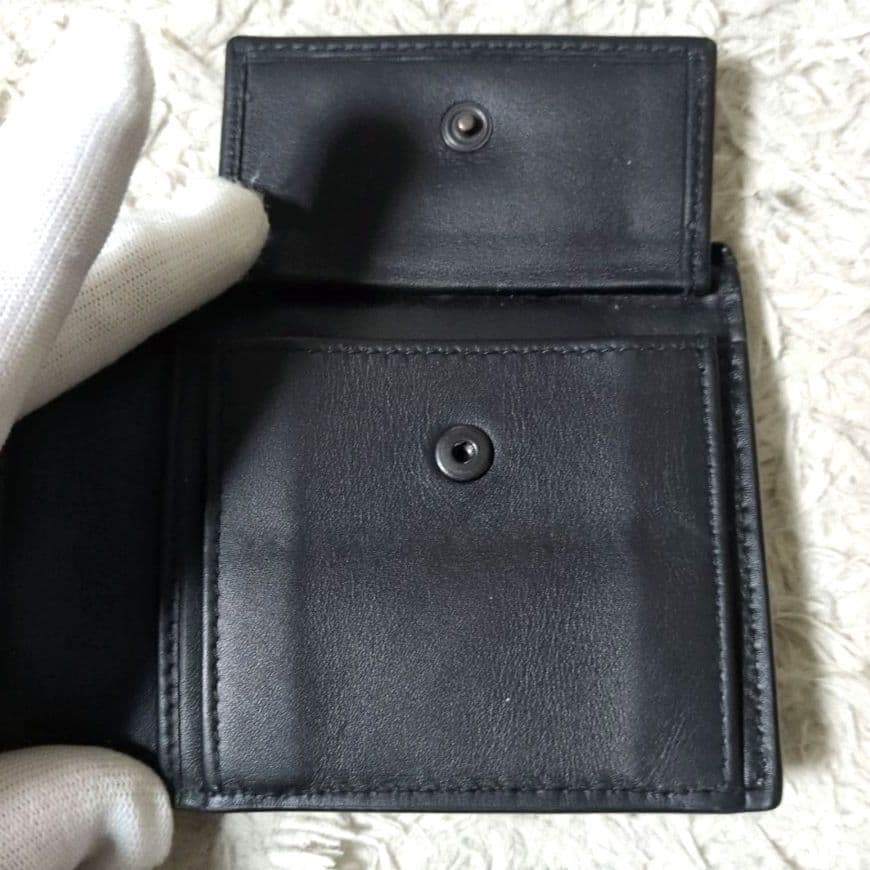 美品 RFID搭載 近年モデル BOTTEGA VENETA 二つ折り財布 黒