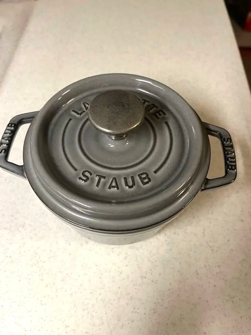 【美品】ストウブStaubピコココット ラウンドグレー 14cmホーロー 鍋