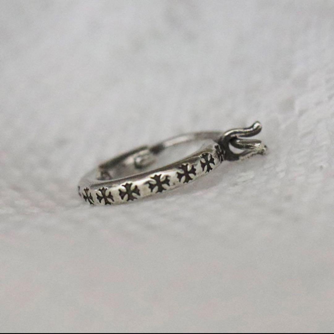 両耳 シルバー925 クロス フープピアス アンティーク調 おしゃれ 十字架