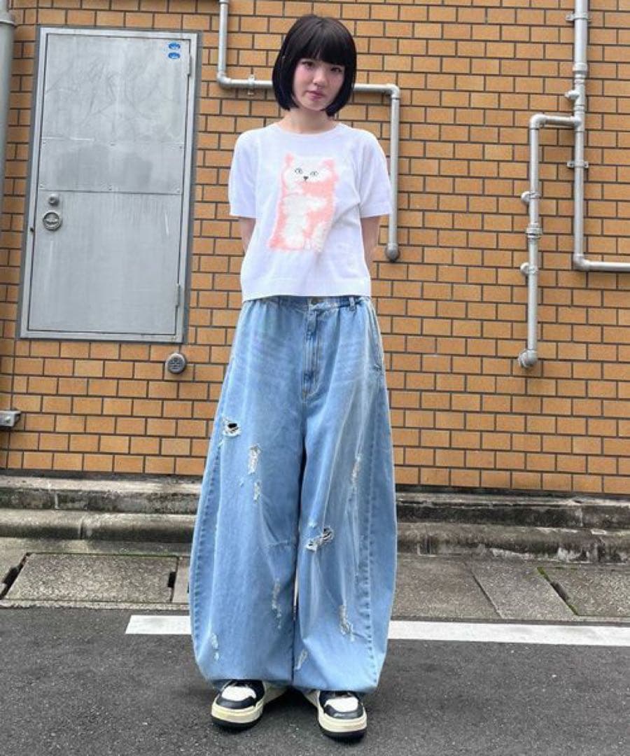 新品CURVE DAMAGE DENIM PANTS