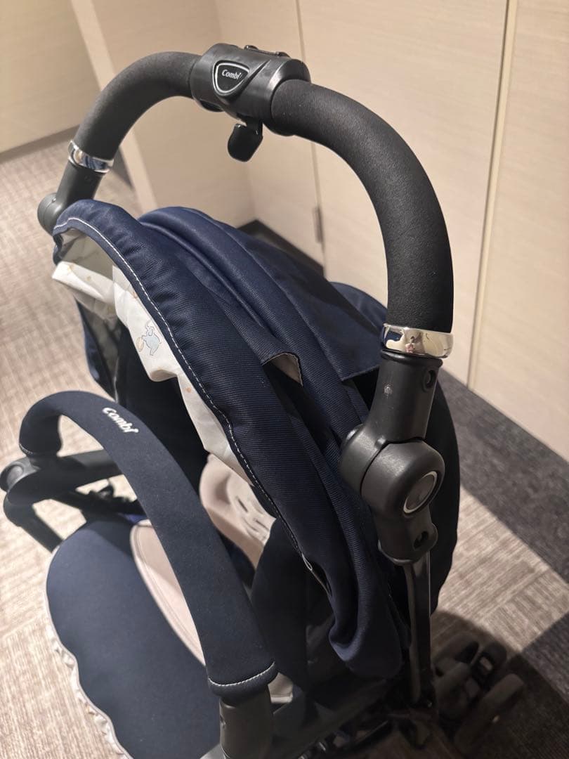 Combi ベビーカー スゴカル　4キャス　エッグショック　アニマル柄　ネイビー