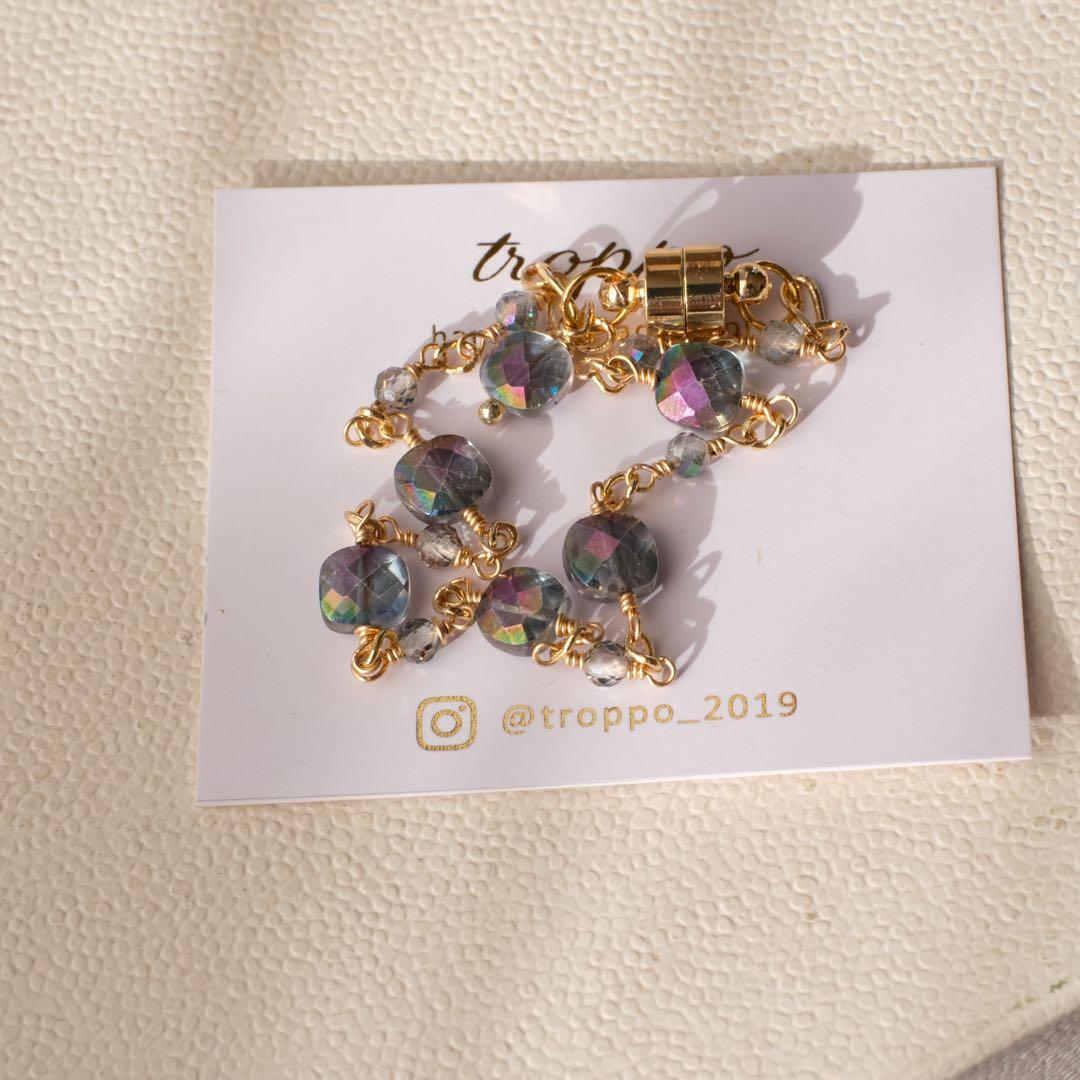 ポメころび ♦︎14kgfスコロライトトライアングルピアス/イヤリング