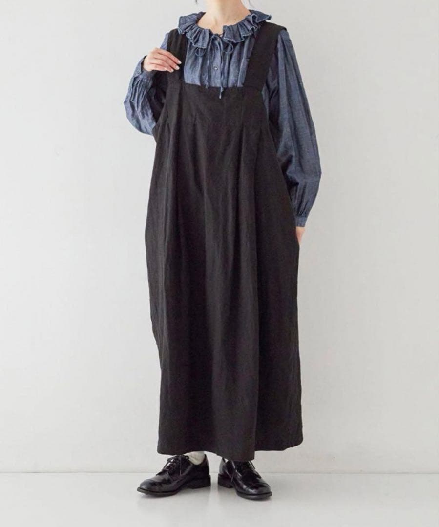 nest robe ブラックリネンボックス吊りワンピース