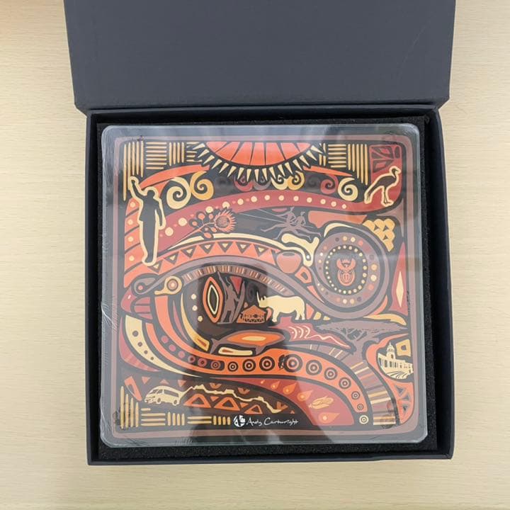 南アフリカの食器とガラスのプレート inドバイ万博