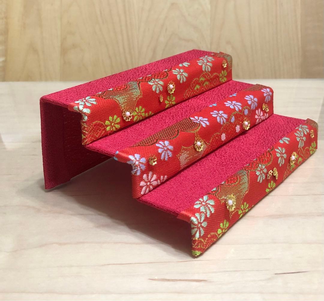 7 お雛様　ひな祭り　ひな壇　赤　三段飾り　ミニオブジェディスプレイ