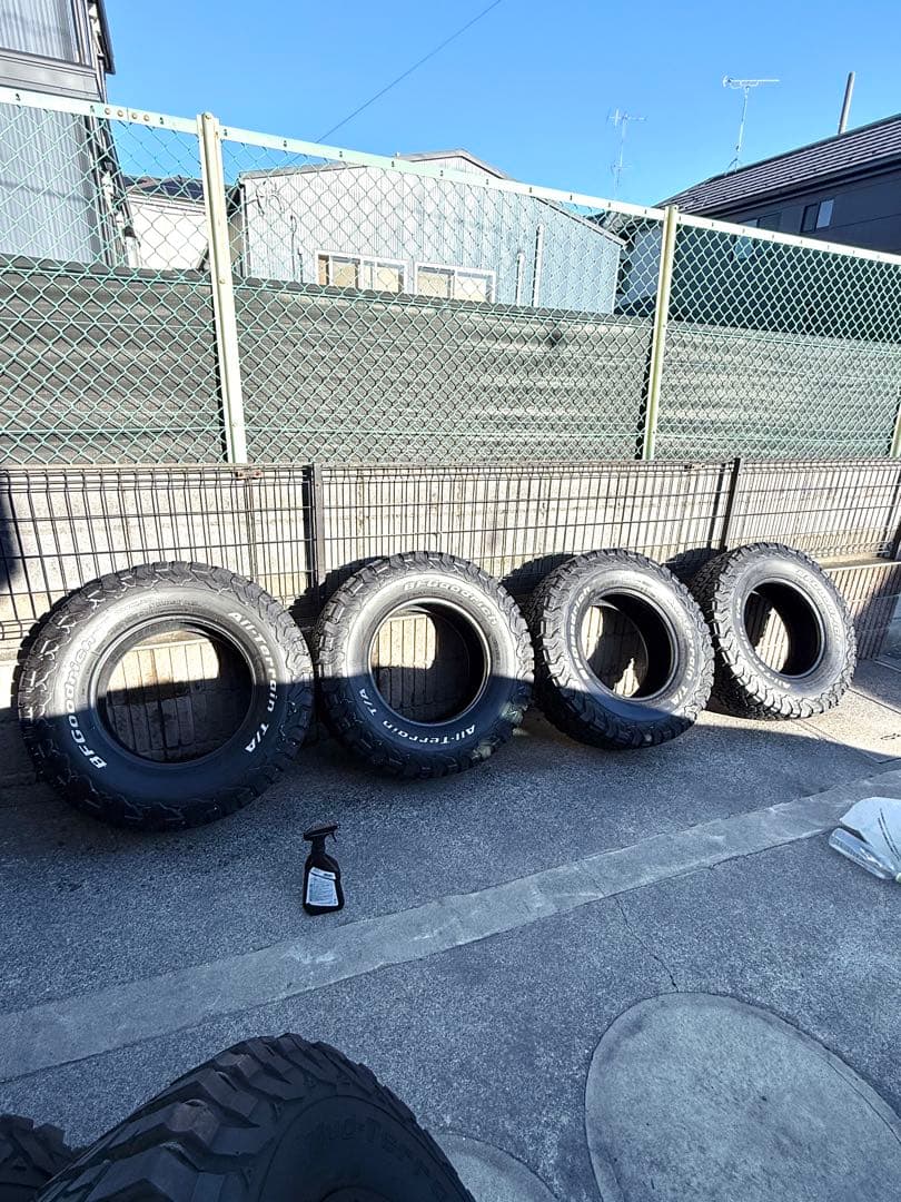 送料込みBFGoodrich KO2 285/70/17 4本セット