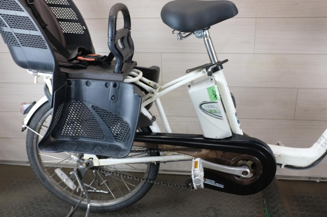 お*ん様 パナソニック ギュット　　20インチ　3段　13.2Ah（5点灯）充電